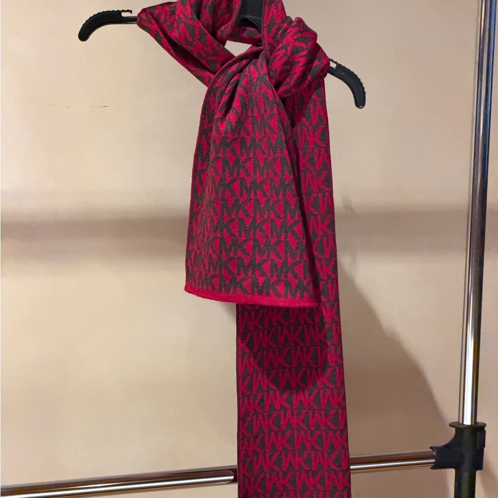 Michael Kors MK Logo Scarf Red & Black Knit Winter Scarf